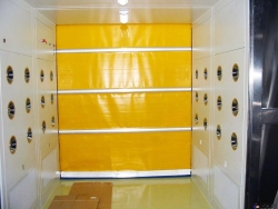 快速卷帘门货淋室